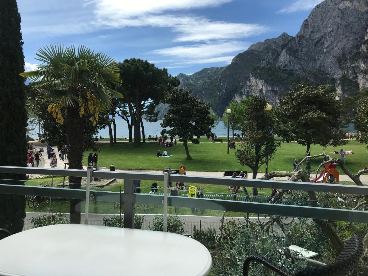 Appartement Lago Blu Riva del Garda Eksteriør bilde